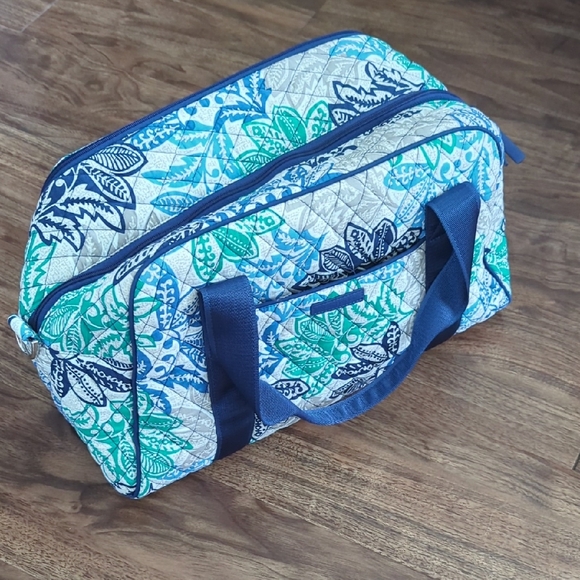Vera Bradley Handbags - Vera Bradley Compact Sport Bag